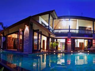Villa The Bale Tokek *